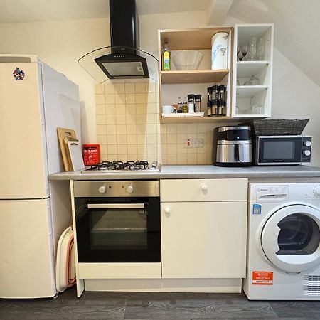 Sunny Apartment ลอนดอน ภายนอก รูปภาพ