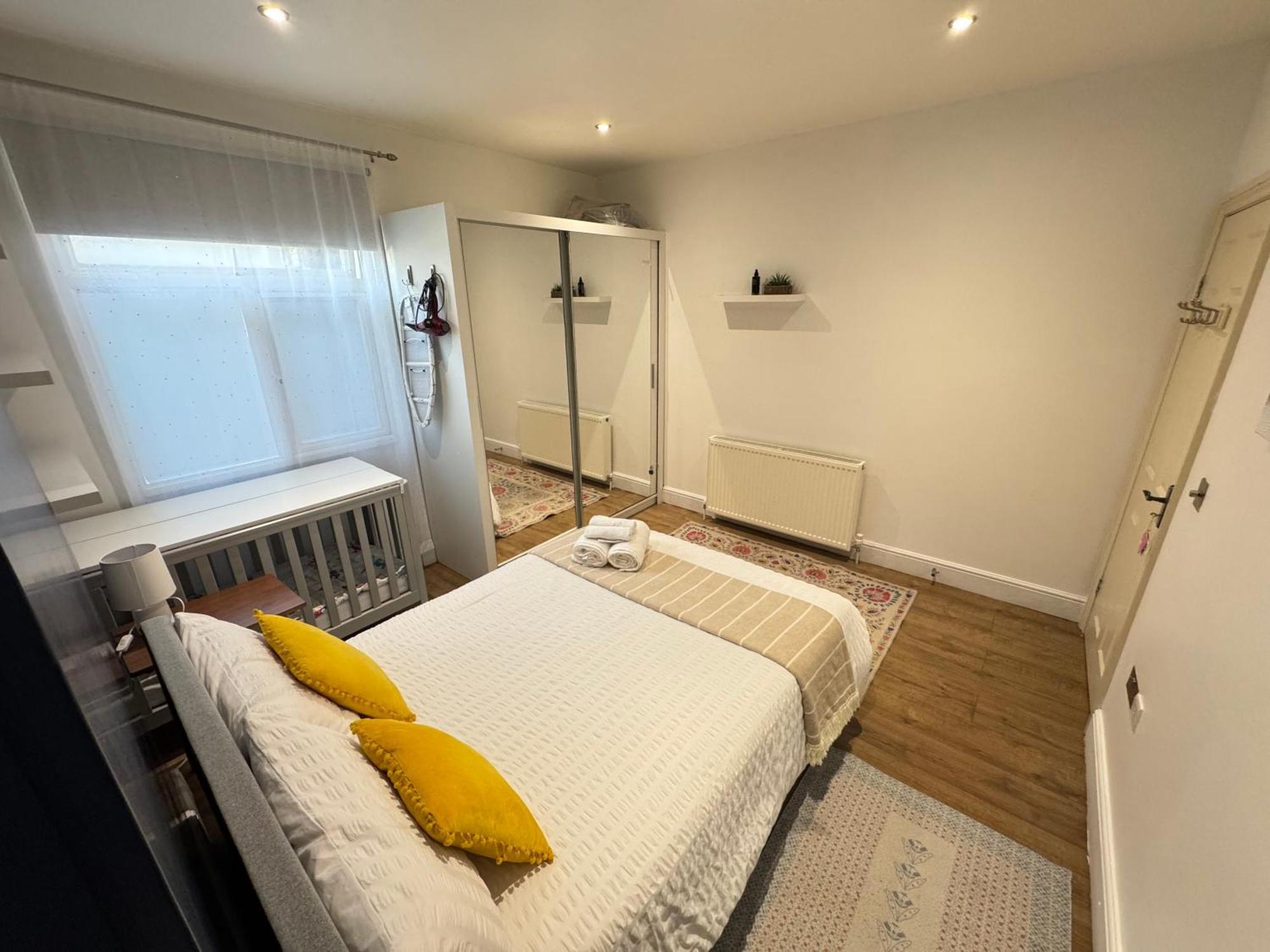 Sunny Apartment ลอนดอน ภายนอก รูปภาพ